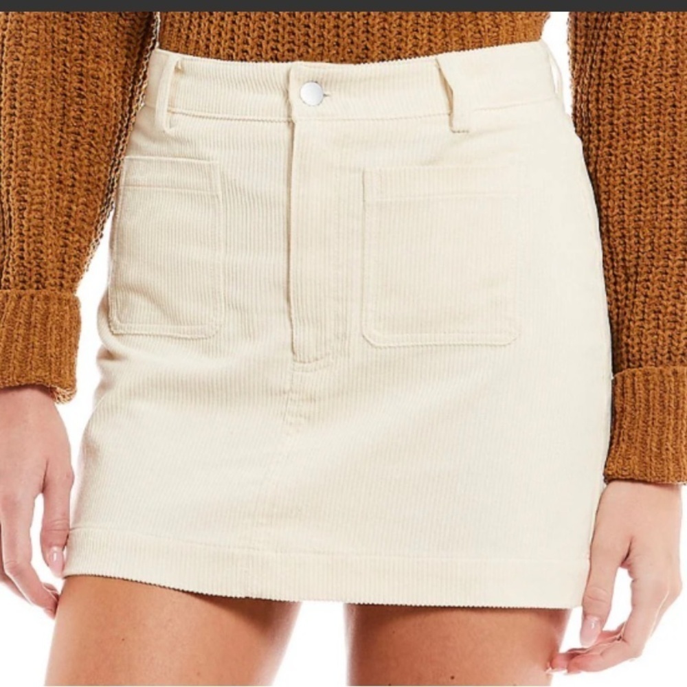NWT Double Zero
High Rise Corduroy mini Skirt Cream